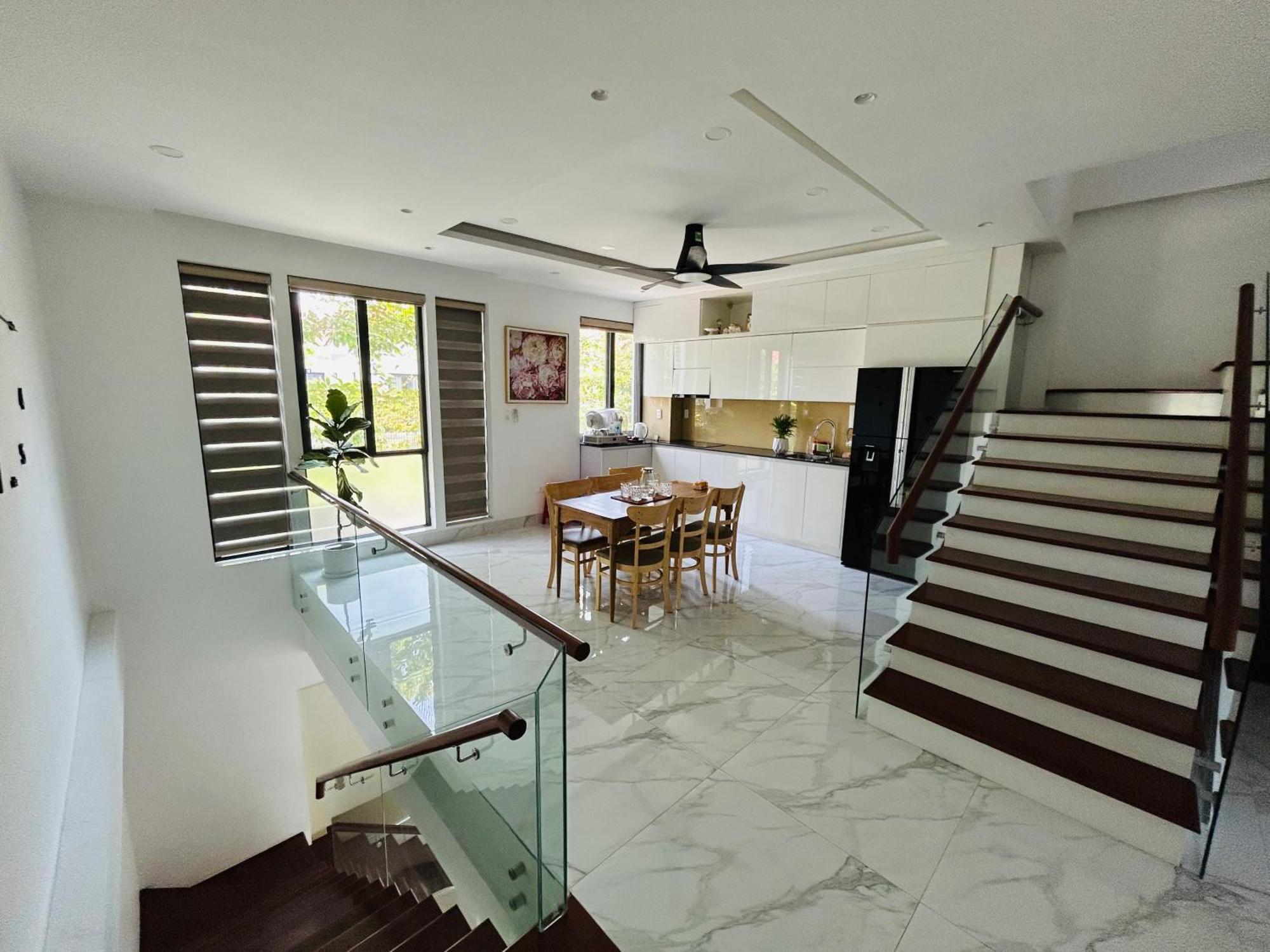 Bon'S Homestay - Nguyen Can 3 Phong Ngu - Hai Mat Tien - Bai Do Xe Co Mai Che Mien Phi Хуе Екстериор снимка